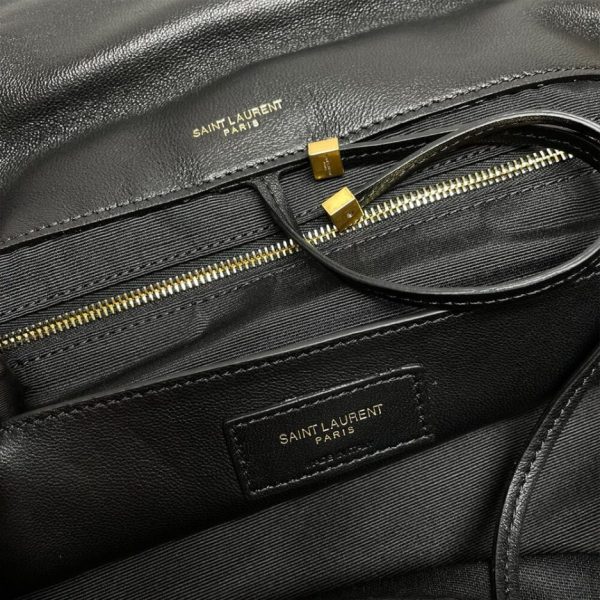 0075e1f88f13a041607b1c53e7ff4c40 JAMIE 4.3 IN LAMBSKIN