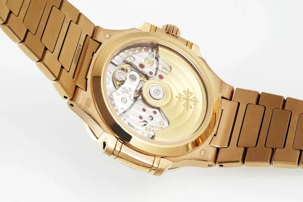 016cfecb960d7c596c17a8a8985490c4 Patek Philippe Rose Gold Nautilus Watch