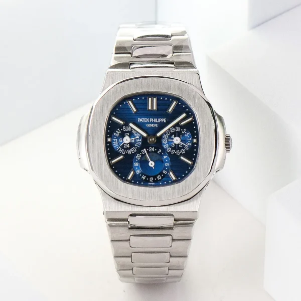 02cbad5cd39118120390fff10f6db1e4 Patek Philippe Blue Nautilus Perpetual Watch