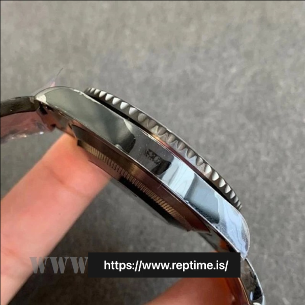 Rolex Submariner 116610LN Men Automatic 40MM