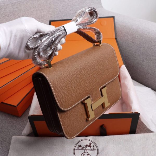 0a30a6a53097613c8ee65940f87ccd52 Hermes Constance 24