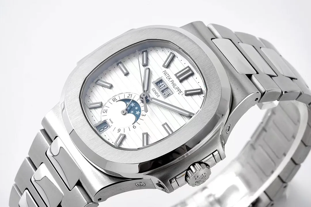 1623ee317e5108c30b76e3101476cd92 Patek Philippe Nautilus Silver Annual Calendar
