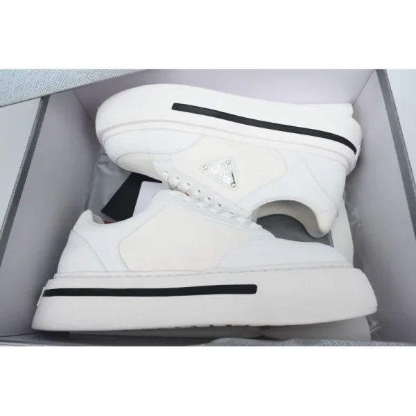304a82788e84cc7e3c712d28e7e3e621 PK God Batch Prada White plaid platform shoes