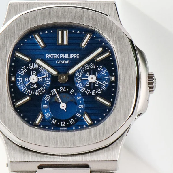 38ce0cfa15fce884d3bea85ddfd19860 Patek Philippe Blue Nautilus Perpetual Watch
