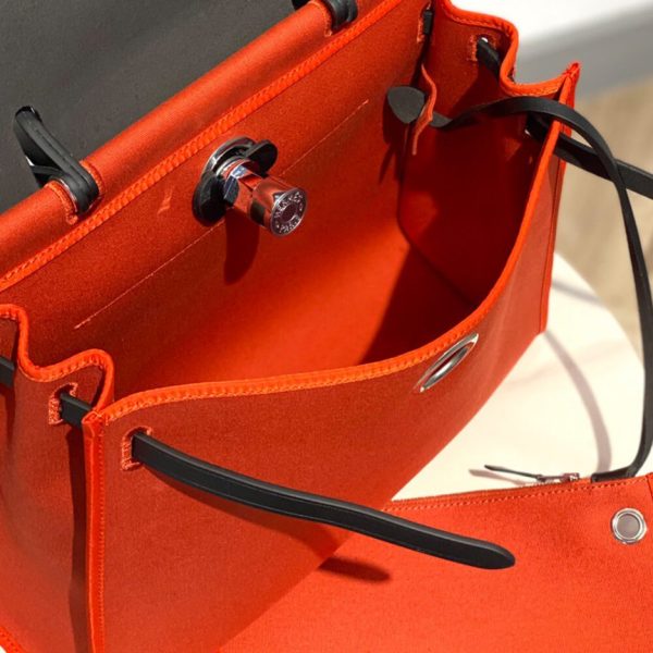 3a85f50c568f3c7ebf7107b9d20d32d8 HERMES Herbag Zip 31 bag