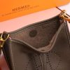 4170f9025bc433b47053cbdee7fa7b2e Hermes Evelyne 16