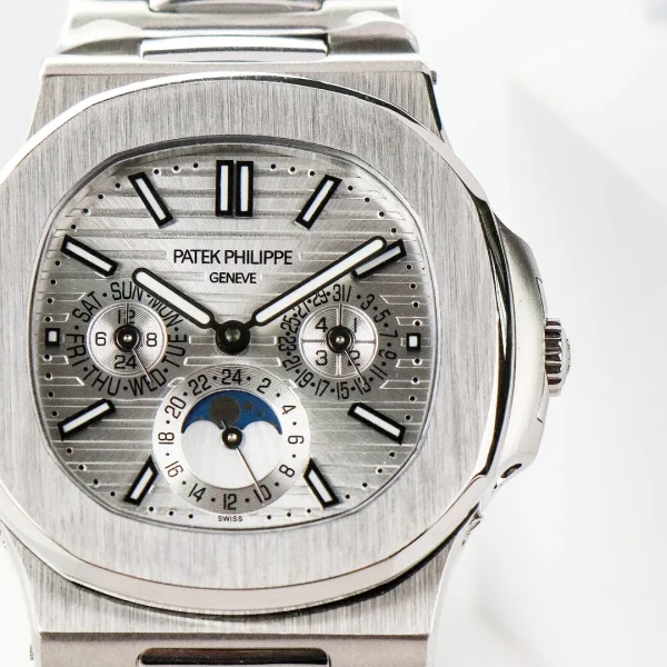 442b8f41fbe135fc72f0520fe5a9122e Patek Philippe Silver Nautilus Watch