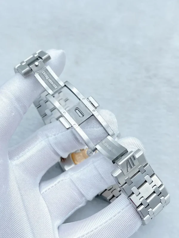 46b54f4e1b5a96c3ea0f303f1519577e Audemars Piguet Royal Oak Selfwinding Blue 15400ST.OO.1220ST.03