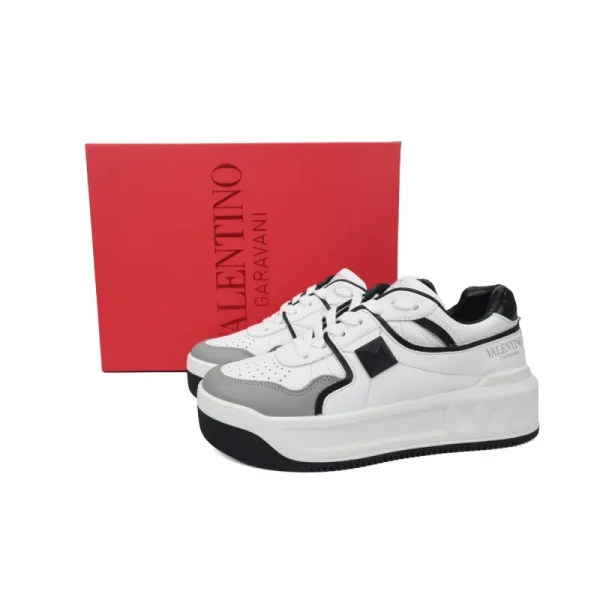 Valentino Garavani ONE STUD Low-Top Sneaker White and grey