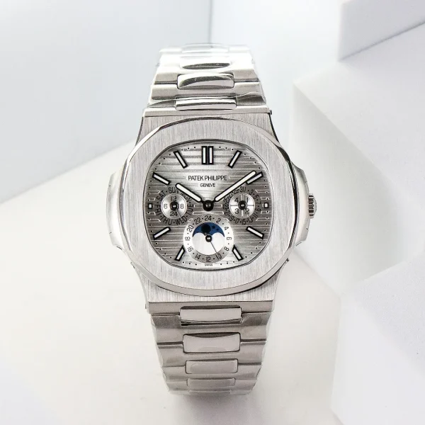 4e7a8577860a665fec1aa590c51702c3 Patek Philippe Silver Nautilus Watch