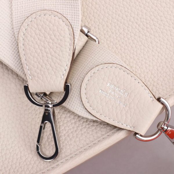 50668b801adfba2526668bbd00b0034c Hermes Evelyne 29