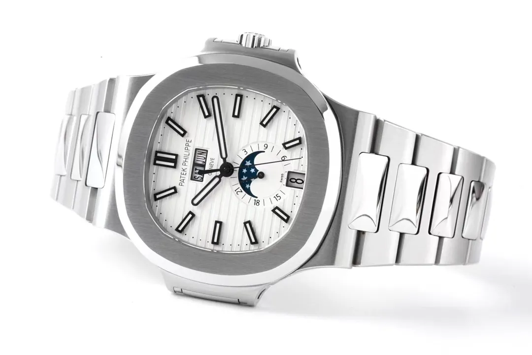 528293f1e1692aef9a3e01f26eadfe63 Patek Philippe Nautilus Silver Annual Calendar