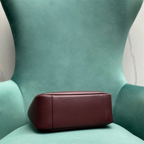 538bfc77cd088c10f70fecc30c8f88e8 LE 5 à 7 SOFT SMALL IN SMOOTH LEATHER