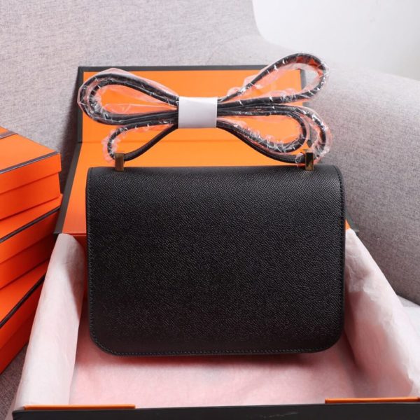 5a8ebd65e378c11b84f30085d318258d Hermes Constance 24