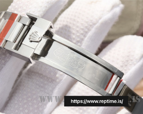 Rolex Submariner 116610LV Men Automatic 40MM