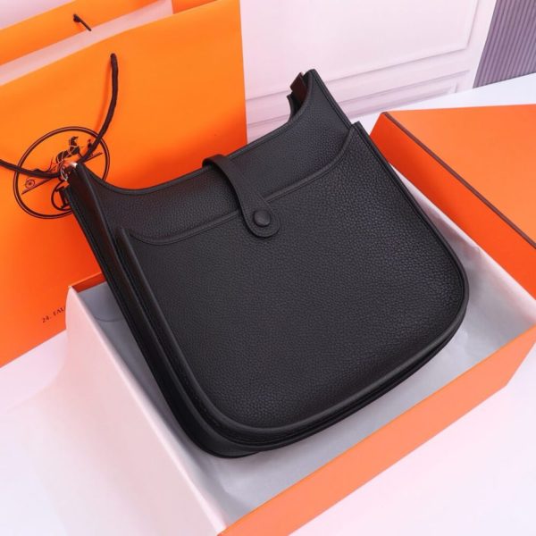 61c6e7965be0817aaebf536318c76192 Hermes Evelyne 29