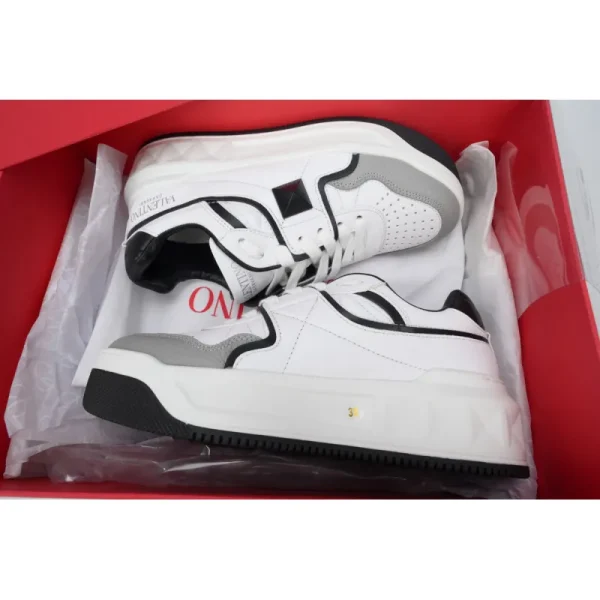 Valentino Garavani ONE STUD Low-Top Sneaker White and grey