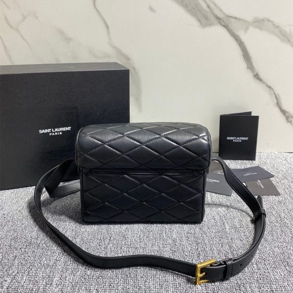 7de964c19d10ce8c0ff26fe11cf2cde3 JUNE BOX BAG IN QUILTED LAMBSKIN