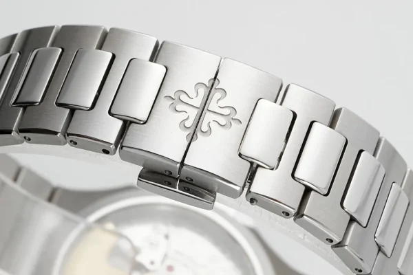 8466ba978a7664ccc658511e70f90355 Patek Philippe Blue Nautilus Ladies Watch