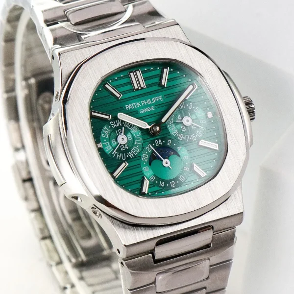 85666c3c4e6335b1e035486b561d4b8c Patek Philippe Nautilus Green Perpetual Calendar