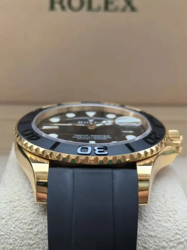 Rolex Yacht Master 42 Oyster 42 mm yellow gold 226658