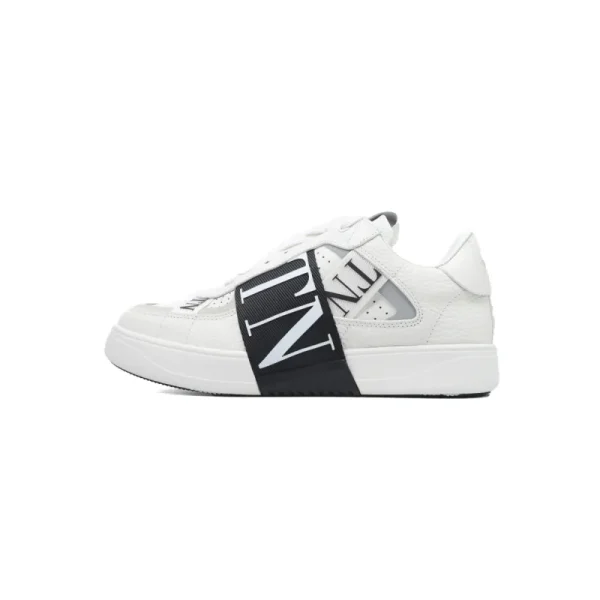 ad852e7a2e924e741e7b1cc41dde6df0 Valentino Garavani VL7N Low Sneakers White Black
