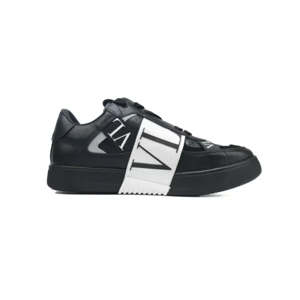 ad896887462ec778f4d1c5dabf74a677 Valentino Garavani VL7N Low Sneakers Black