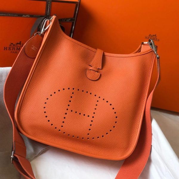 b02a53117225e9c35c8a854f6d0edf46 Hermes Evelyne 29