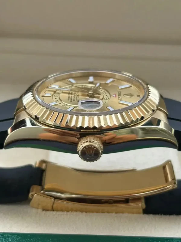 b684470a41975540d80f56b7572b90ac Rolex Sky-Dweller 326238 Champagne
