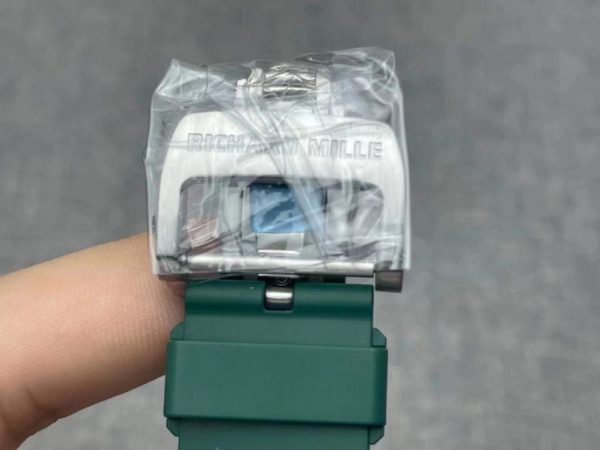 b9a878adcc09021d429407e6e4ced530 RM 011-03 Yashil Replica