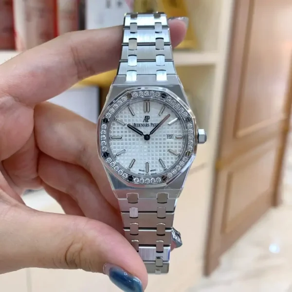 c44f30660ed242c88699fa17654491e8 Audemars Piguet Royal Oak Quartz Silver 67651ST.ZZ.1261ST.01