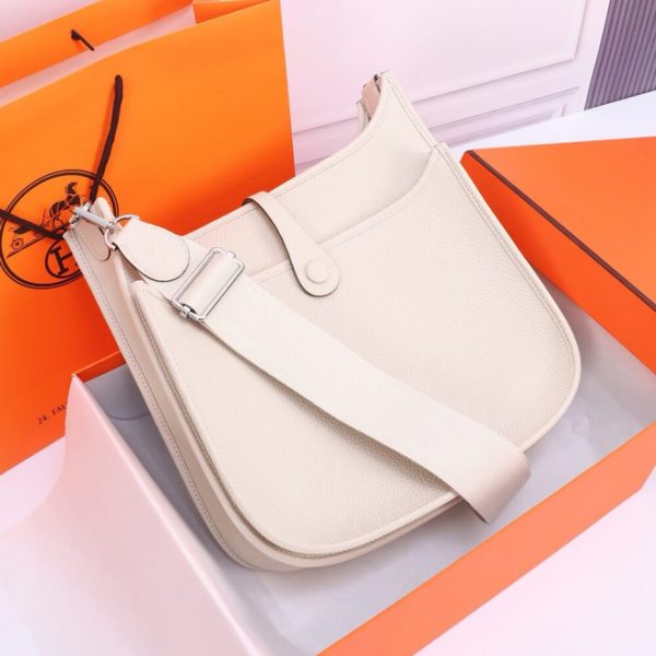 caba8d273f3b35fed43485c4e6254da2 Hermes Evelyne 29