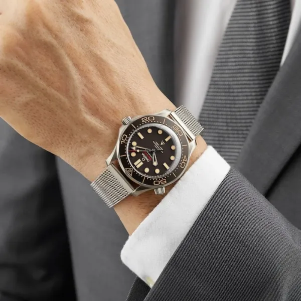 Omega Seamaster Men Automatic Black Titanium 007 Watch O21090422001001