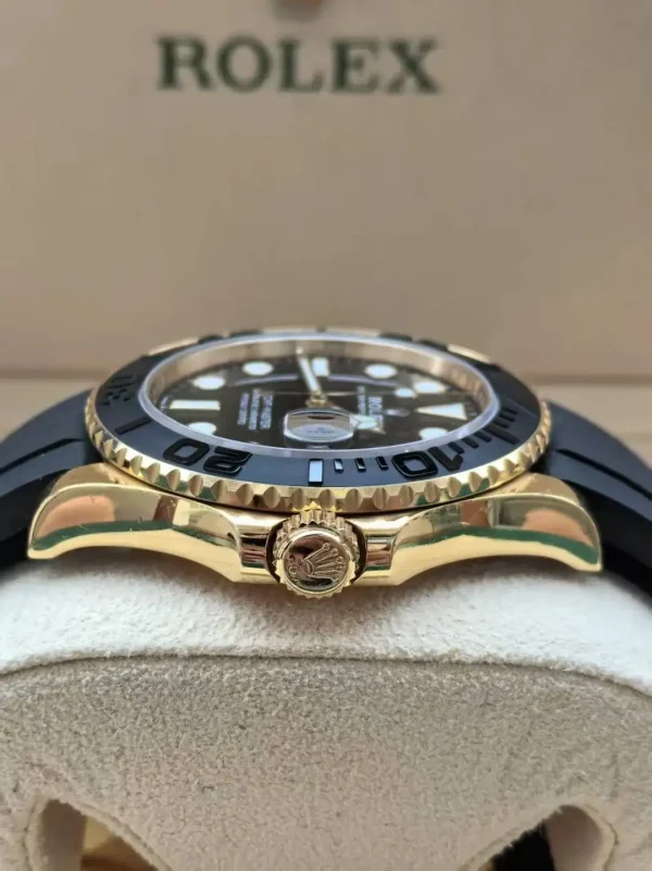 Rolex Yacht Master 42 Oyster 42 mm yellow gold 226658