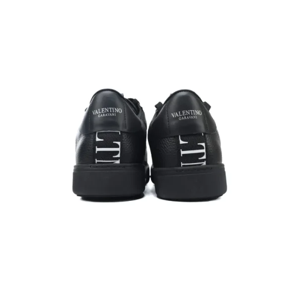 ea83d7e2b857d15b1f7a884a0041668d Valentino Garavani VL7N Low Sneakers Black
