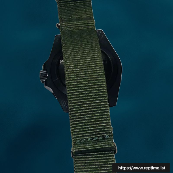 f6b0a1eddd30ed880a8e4ca59454dd3f Rolex Submariner 40mm Men’s Stealth Automatic Swiss Replica Watch