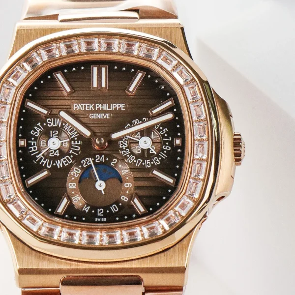 fe1cd11770787e5133512a7de9cacad4 Patek Philippe Rose Gold Nautilus Watch
