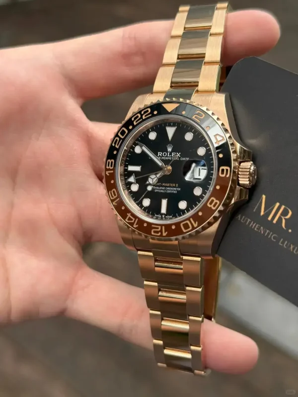 Rolex GMT-Master II Oyster 40 mm Everose gold 126715CHNR
