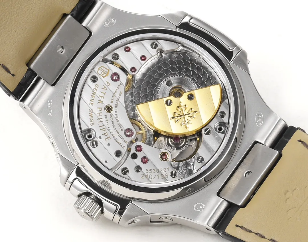ff9e67773d6320924947d696f6753f9a Patek Philippe Green Nautilus Watch